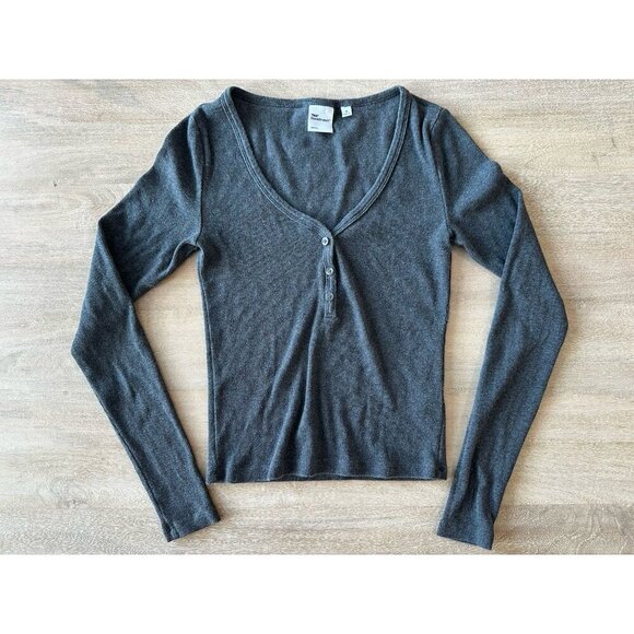 Aritzia TNA HomeStretch Rib Henley Longsleeve Dark Heather Gray Size Small - Picture 2 of 6